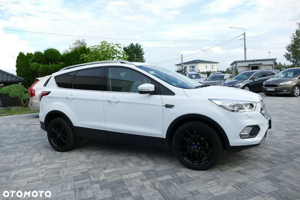 Ford Kuga 1.5 EcoBoost 2x4 Titanium - 17
