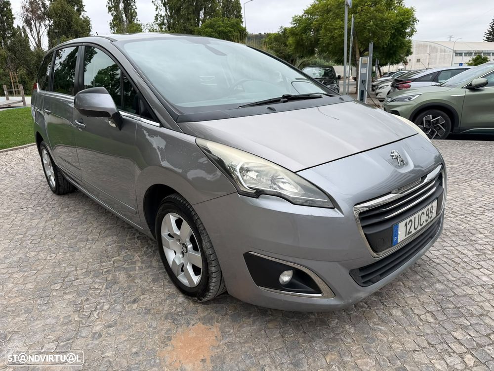 Peugeot 5008 - 3