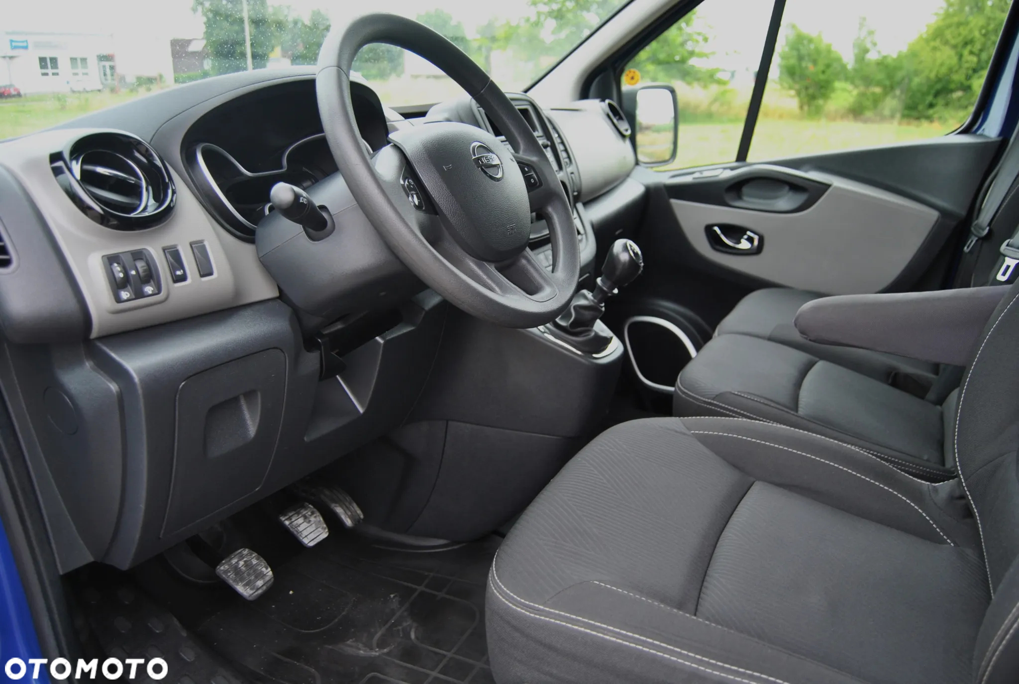 Nissan NV 300 - 5