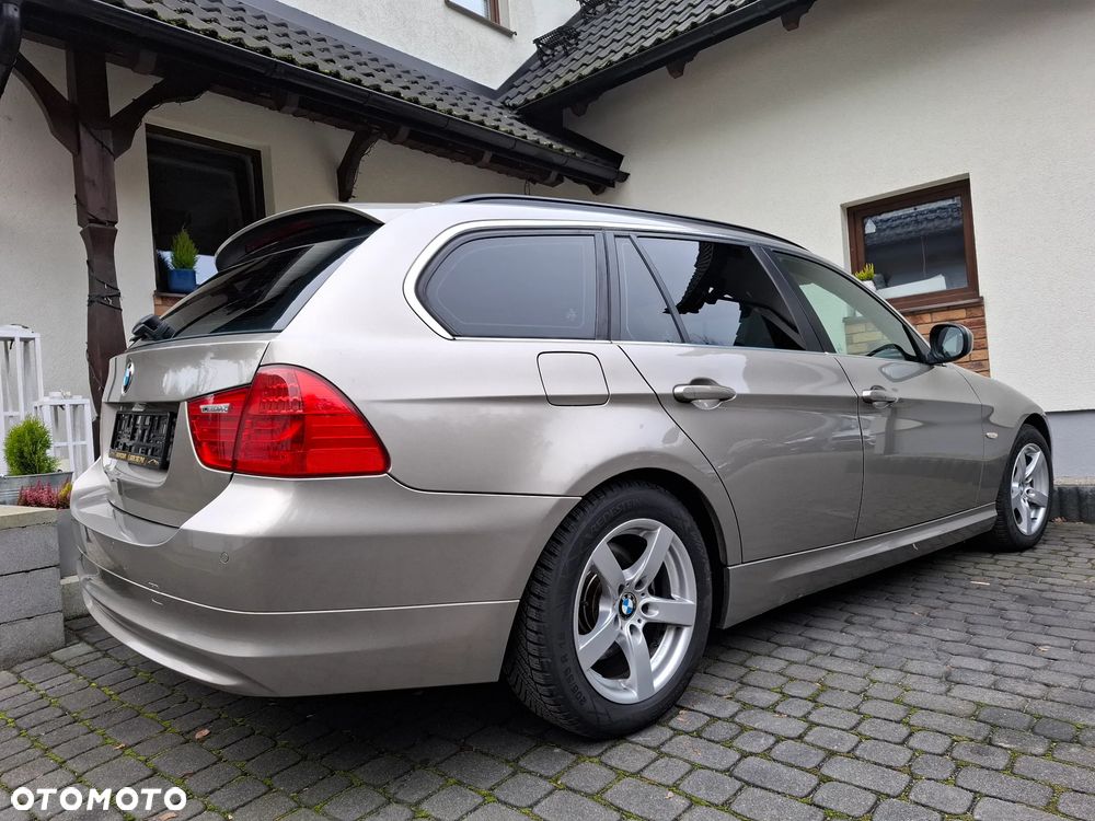 BMW Seria 3 318d DPF Edition Exclusive - 35