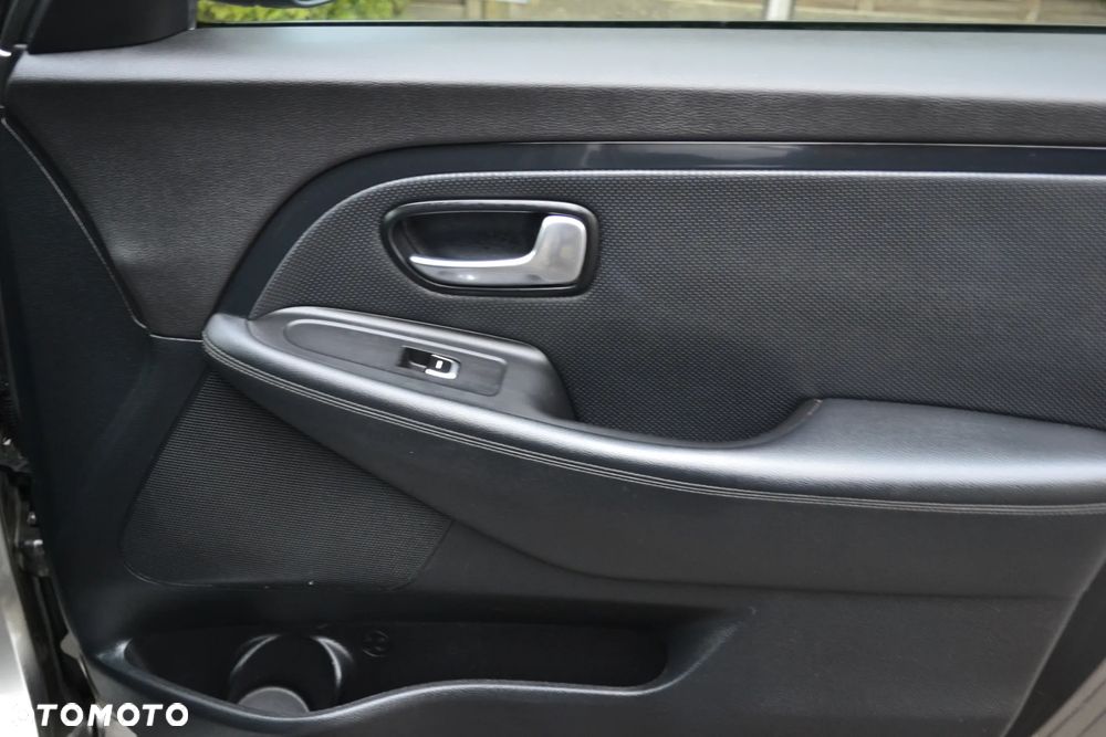 Kia Carens 1.7 CRDi Business Line 7os 7DCT - 30