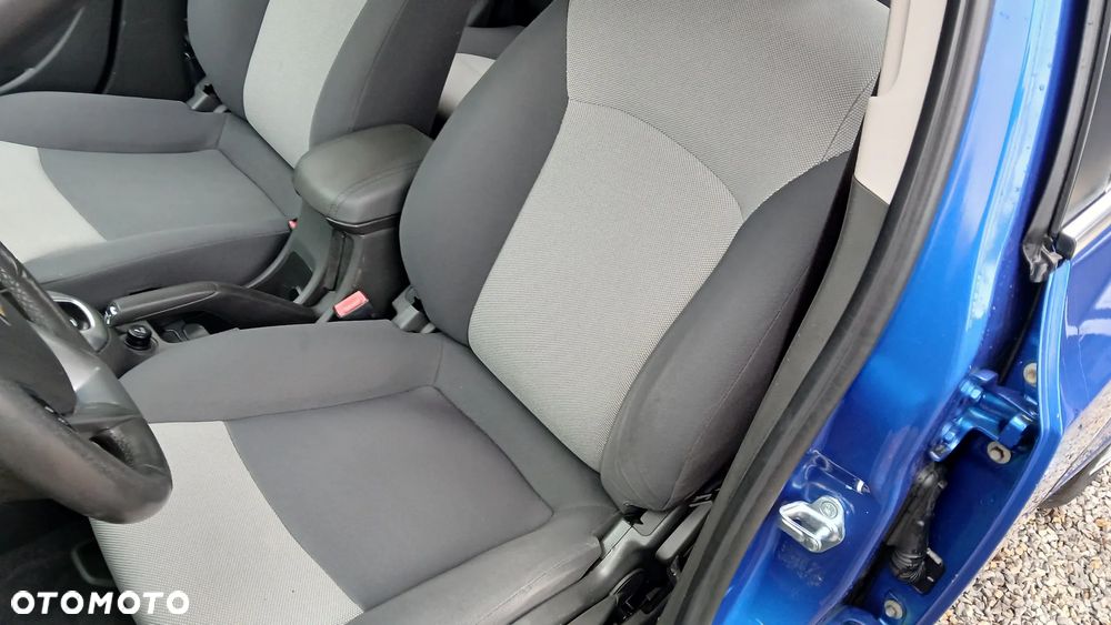 Chevrolet Cruze - 11