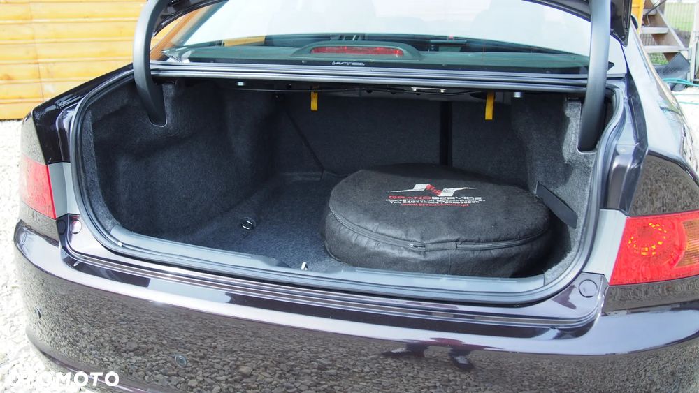 Honda Accord 2.0 Comfort - 37