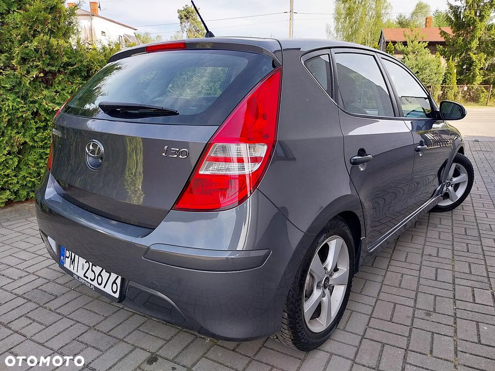 Hyundai i30 1.4 Edition Plus - 26