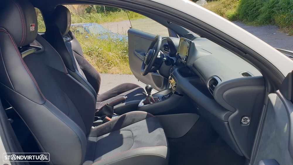 Toyota GR Yaris Standard - 38