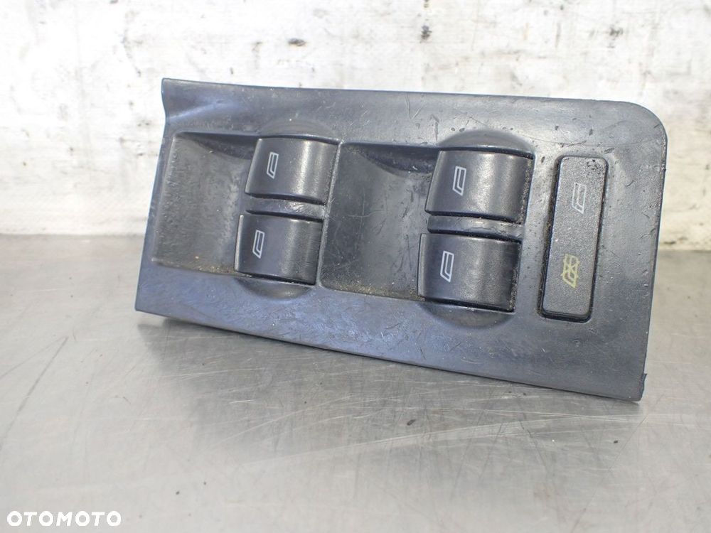 PANEL STEROWANIA SZYB AUDI A6 C5 2.5 4B0959851 - 1