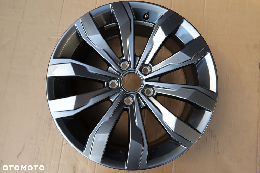 428 Felga Aluminiowa VW T-Roc IDEALNA 2GA601025J - 1