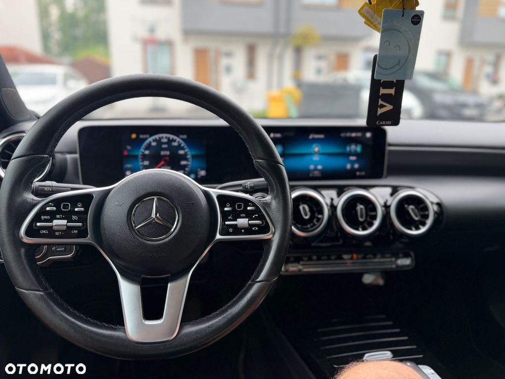 Mercedes-Benz Klasa A 180 d Edition 1 7G-DCT - 2