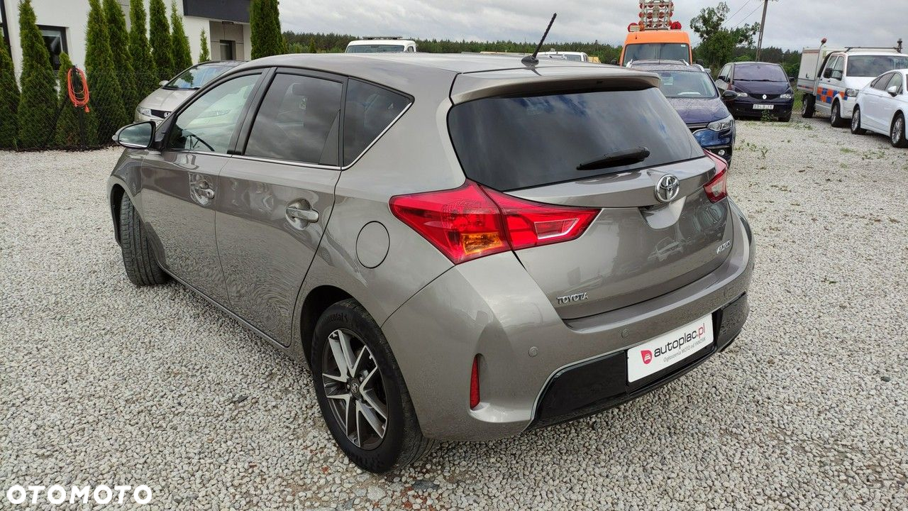 Toyota Auris - 3