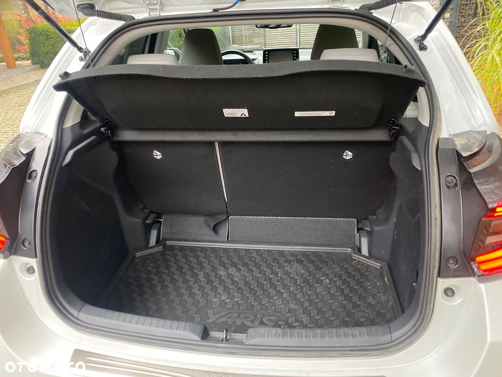 Toyota Yaris 1.5 Executive - 16