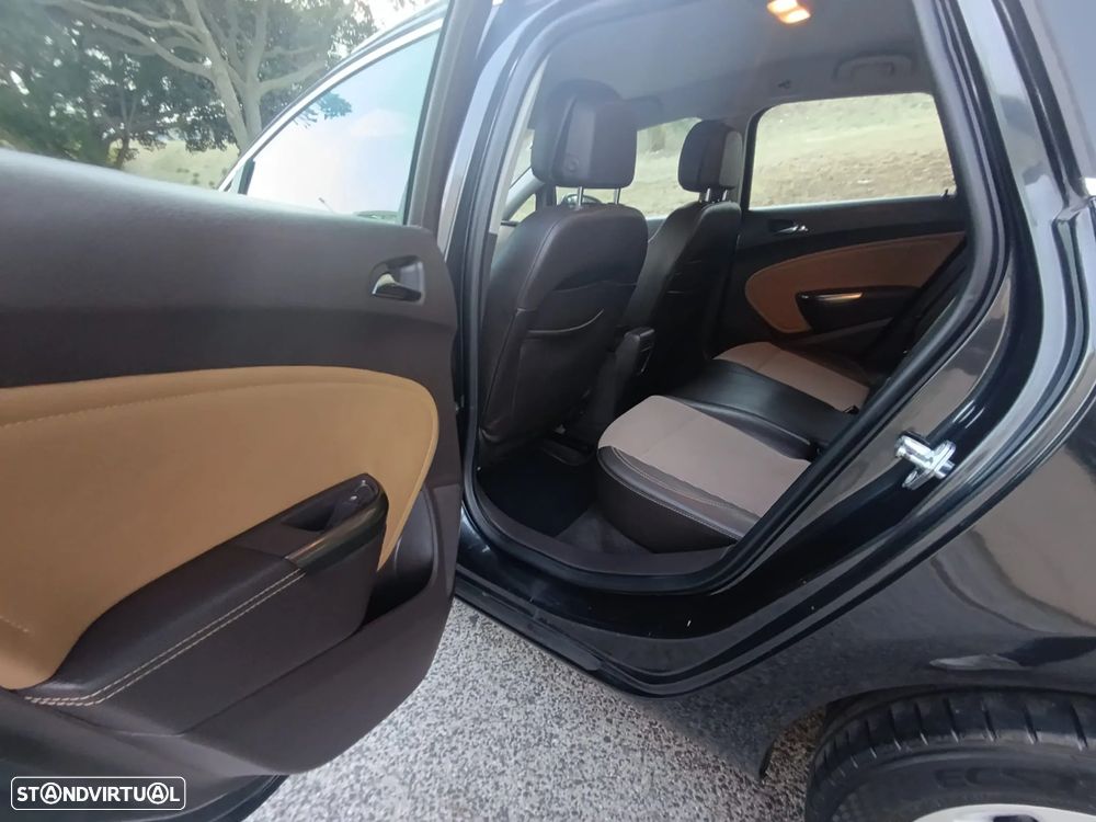 Opel Astra Sports Tourer 1.7 CDTi Cosmo - 16