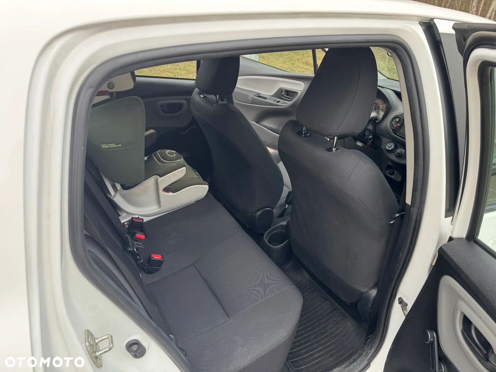 Toyota Yaris 1.0 Active EU6 - 9