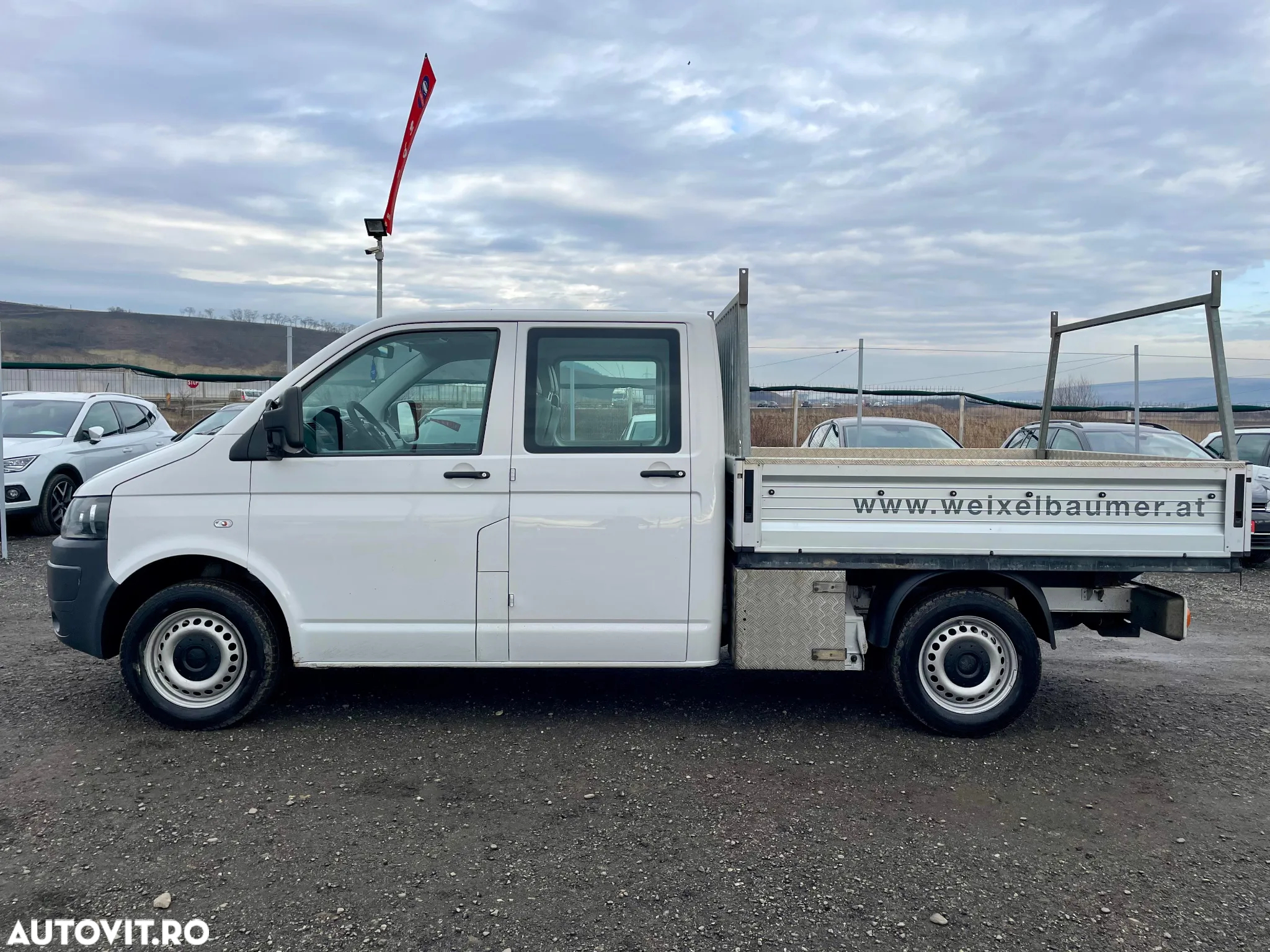 Volkswagen Transporter - 4