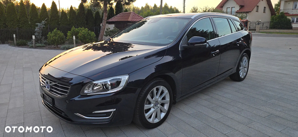 Volvo V60 D4 AWD Drive-E Dynamic Edition (Kinetic)