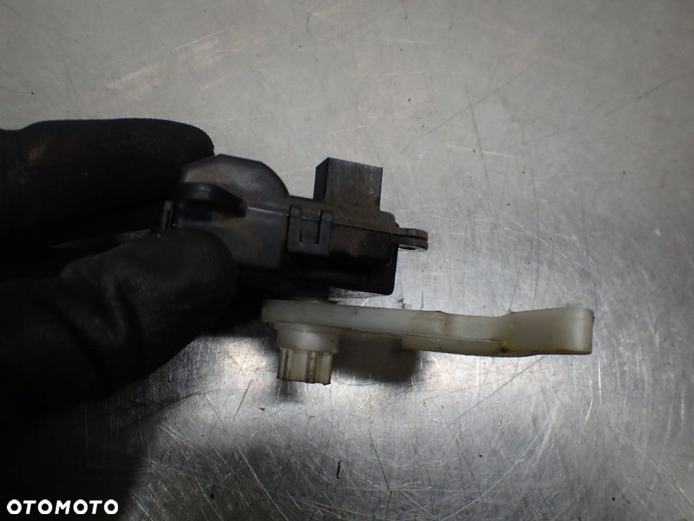 SILNICZEK NAGRZEWNICY SUZUKI GRAND VITARA II 1.9 CSA512T009   6E08 - 2