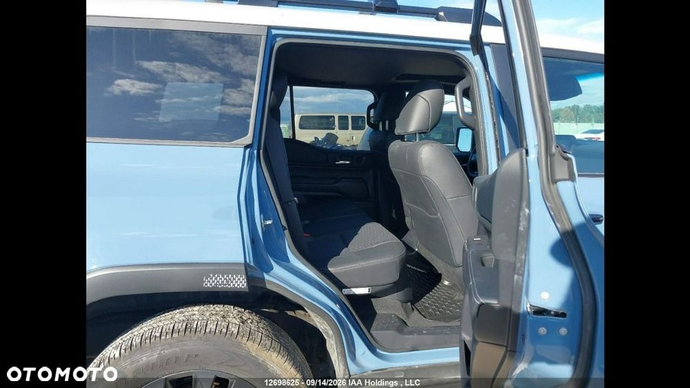 Toyota Land Cruiser - 9