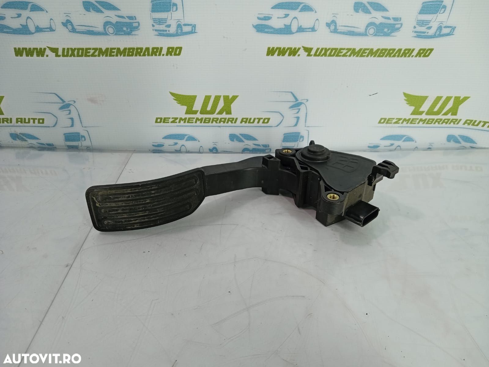 Pedala acceleratie 180021KMOB Nissan Juke YF15  [din 2010 pana  2014] - 1