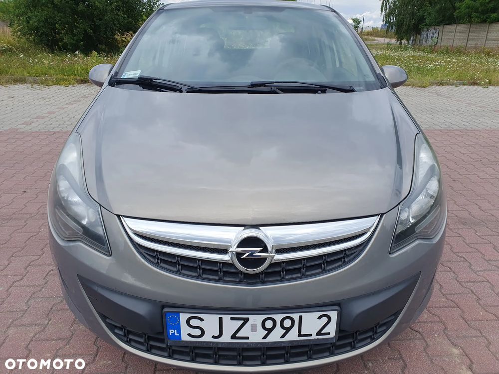 Opel Corsa 1.2 16V Cosmo - 2