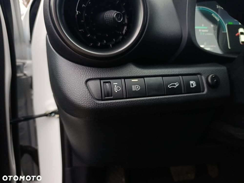 Toyota C-HR 1.8 Hybrid Executive - 23