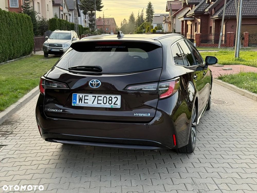 Toyota Corolla 1.8 Hybrid Executive - 3