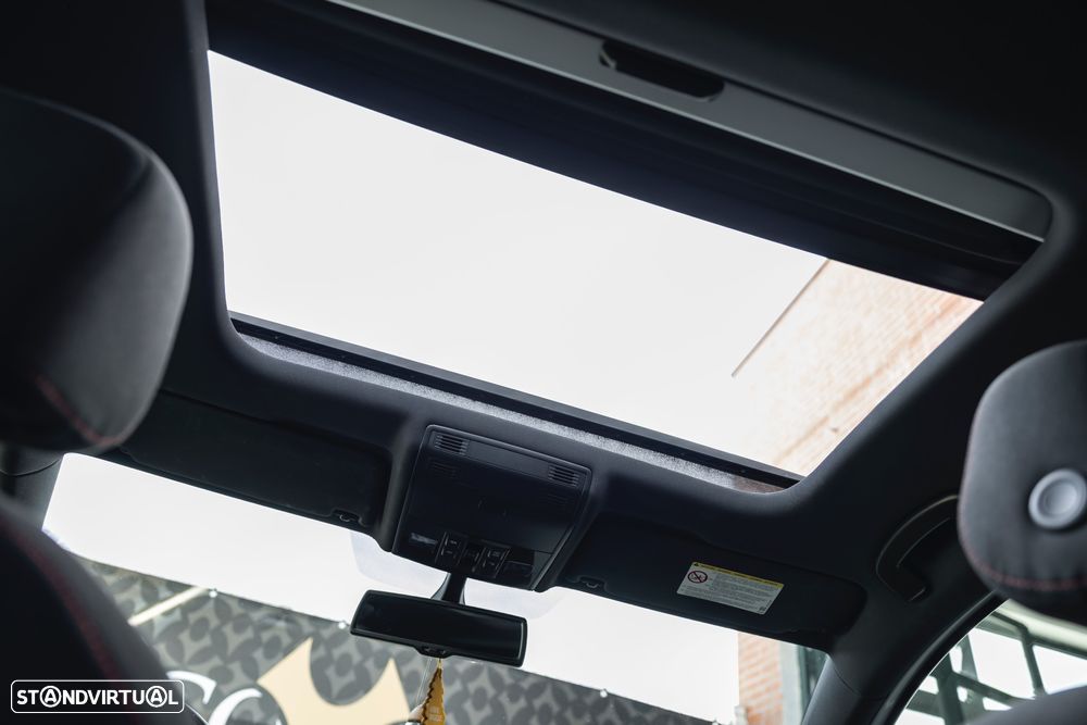 VW Golf GTI Performance BlueMotion DSG - 16