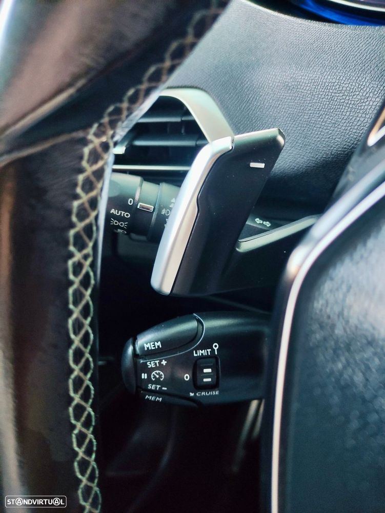 Peugeot 3008 1.2 PureTech Allure Grip Control EAT6 - 19