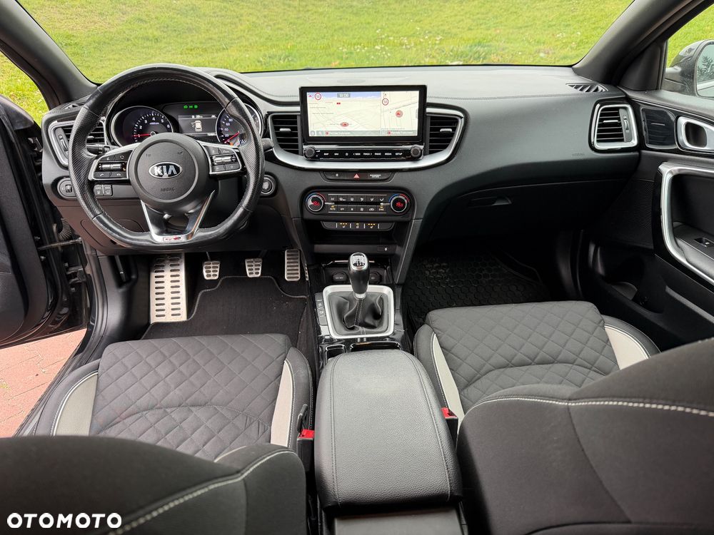 Kia ProCeed 1.5 T-GDI OPF GT LINE - 22