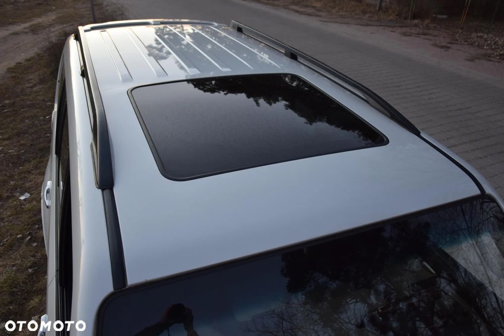 Mitsubishi Pajero - 38