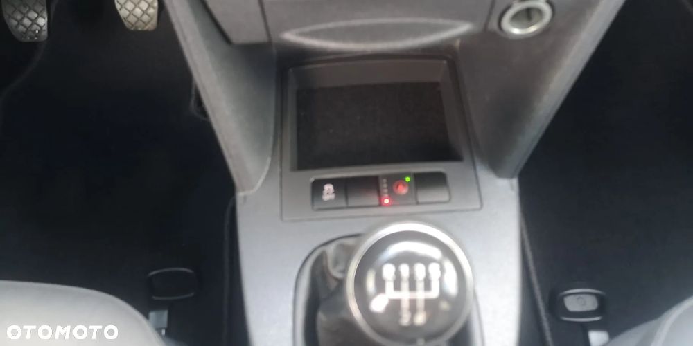 Volkswagen Caddy - 22