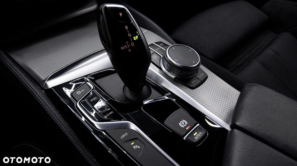 BMW Seria 5 530e xDrive M Sport sport - 18
