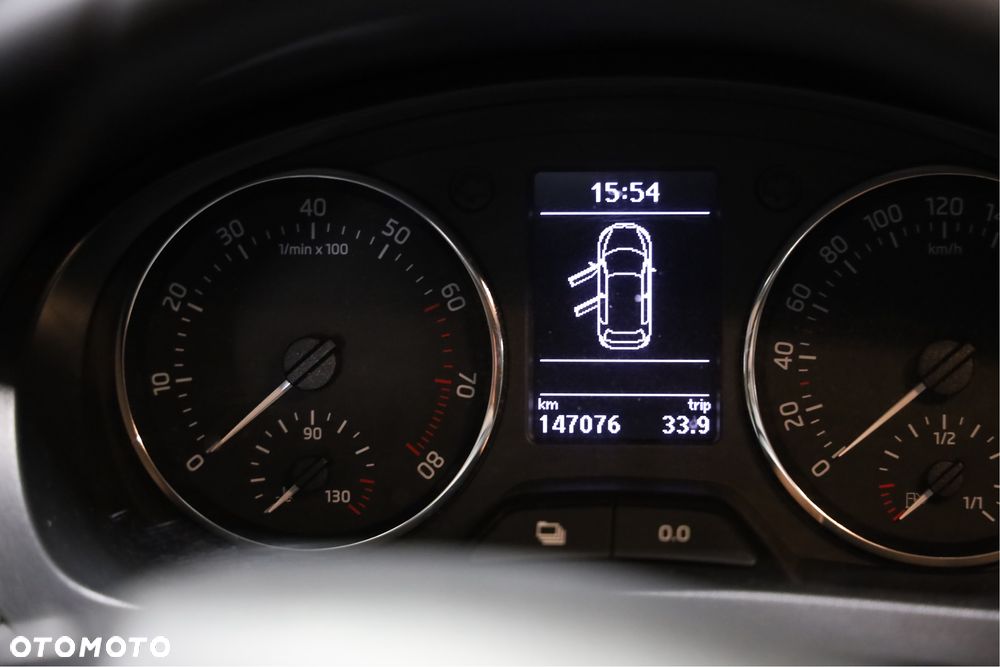 Skoda RAPID - 8