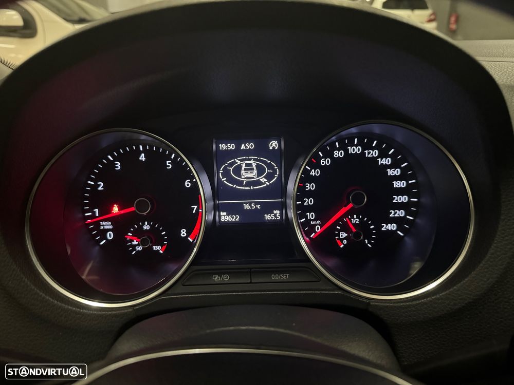 VW Polo 1.0 Confortline Nav - 28