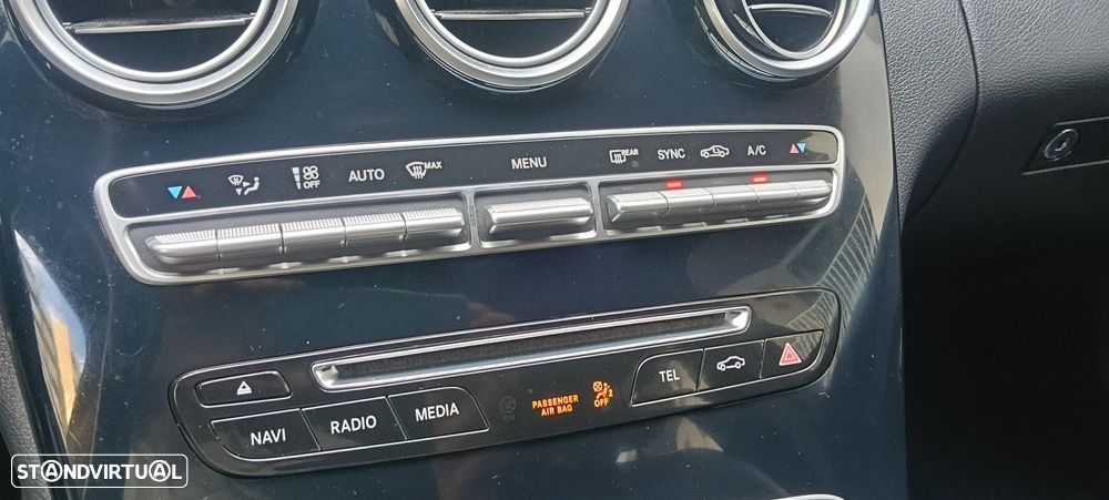 Mercedes-Benz C 300 BlueTEC Hybrid AMG Line - 22