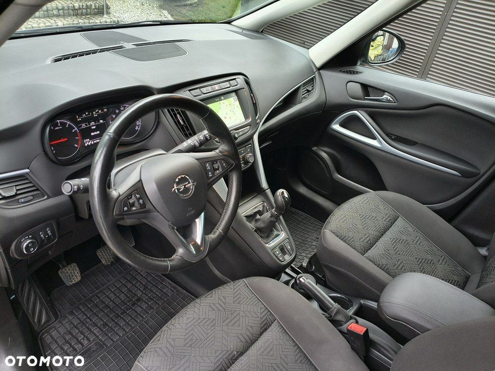 Opel Zafira - 9