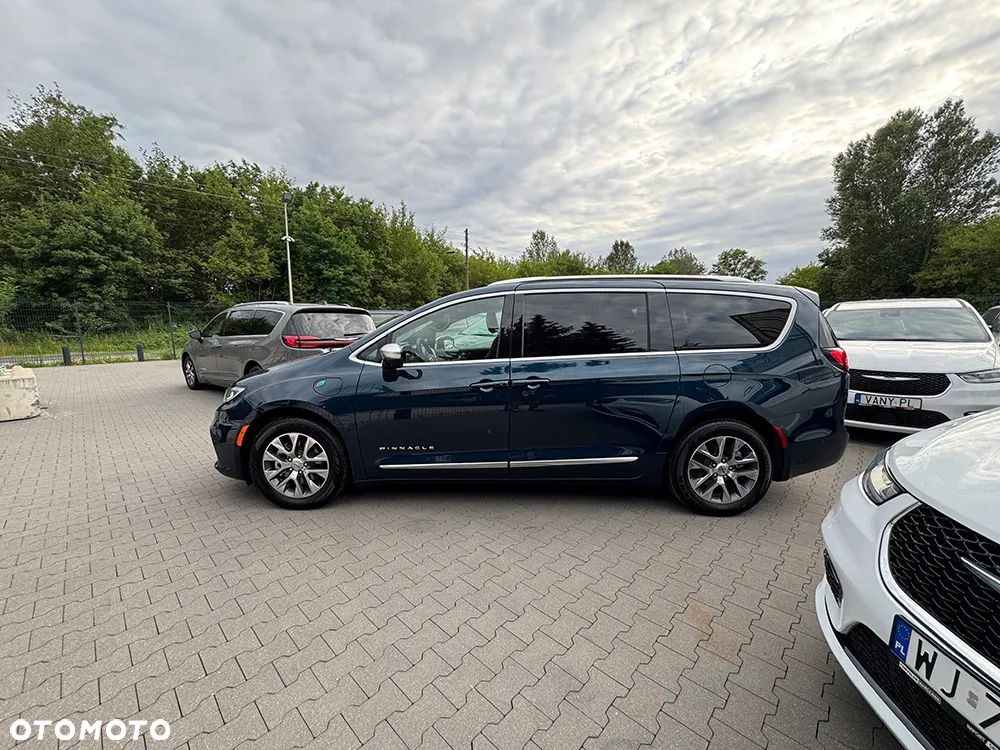 Chrysler Pacifica - 7
