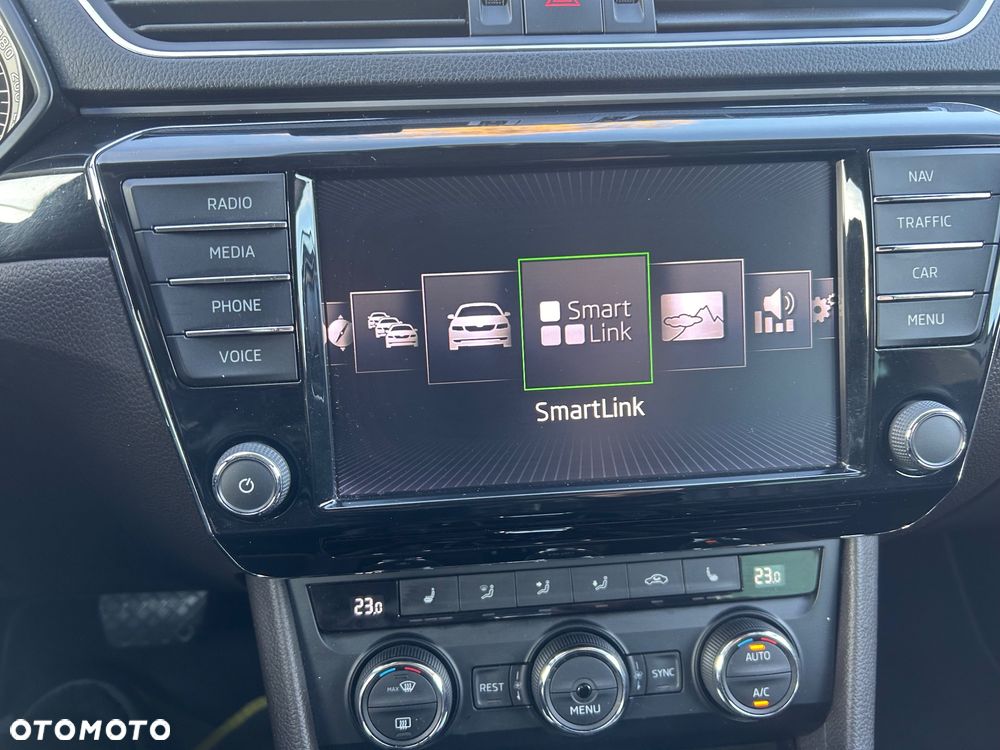 Skoda Superb 2.0 TDI L&K DSG - 21