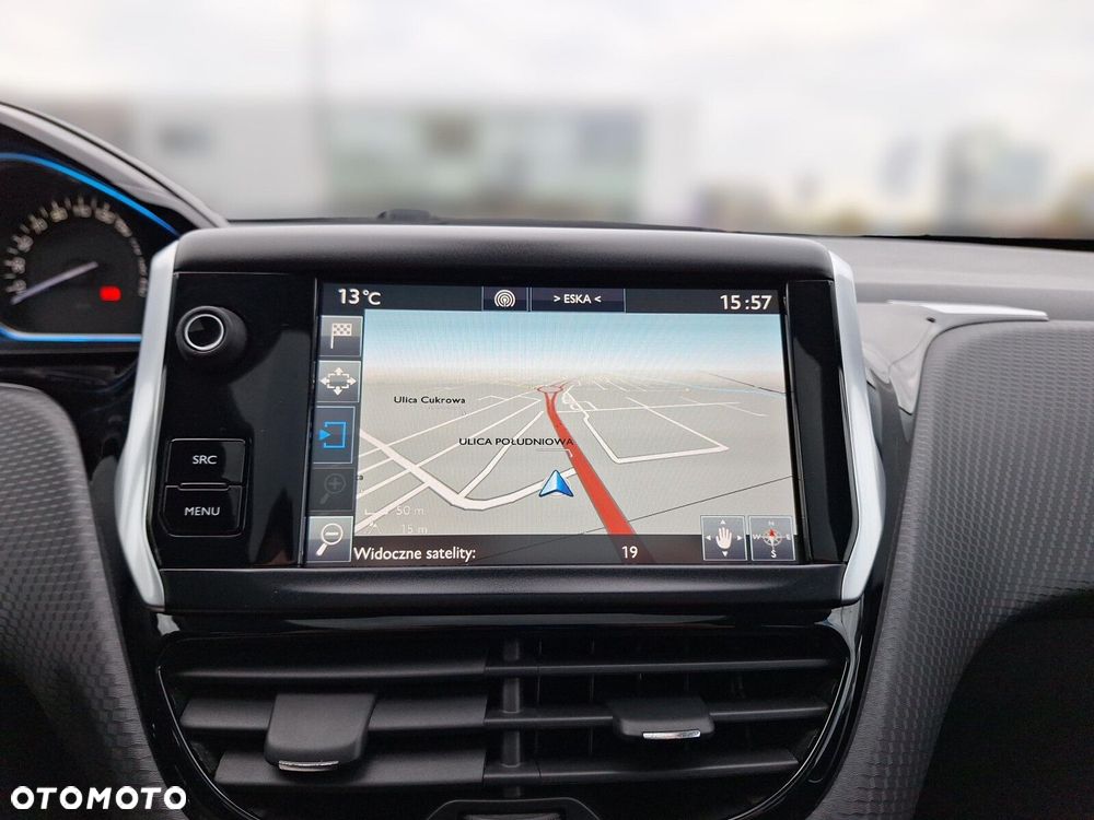 Peugeot 2008 1.2 Pure Tech Allure S&S - 20