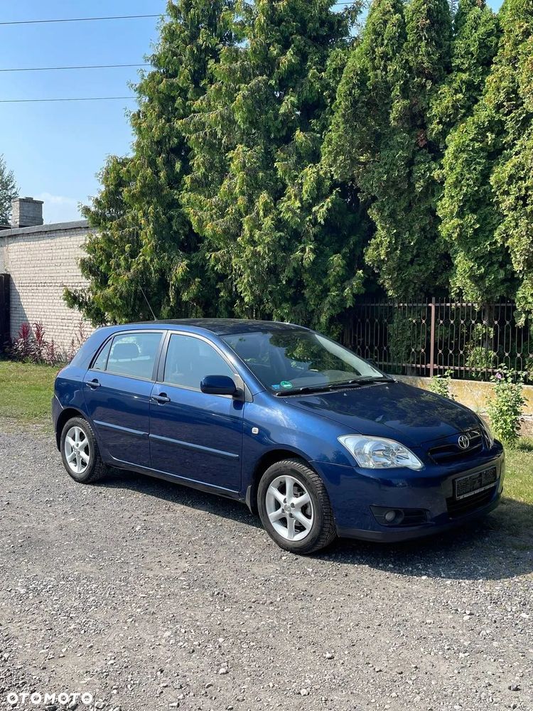Toyota Corolla 1.6 VVT-i Automatik Executive - 1