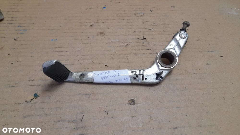 Yamaha YZF-R1 1000 RN01 (1998 - 2000) Dźwignia zmiany biegów - 1