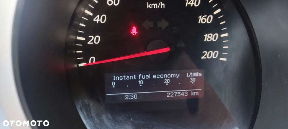 Suzuki Grand Vitara 1.9 DDiS De Luxe EU5 - 6