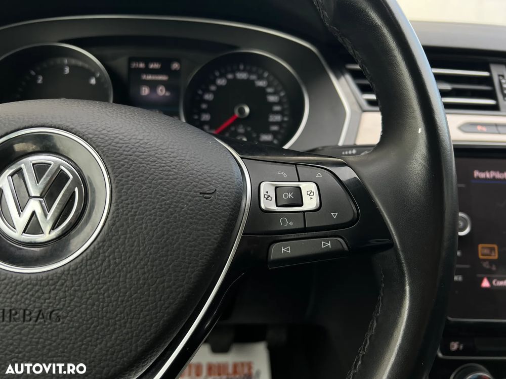Volkswagen Passat Variant 1.6 TDI R Executive - 16
