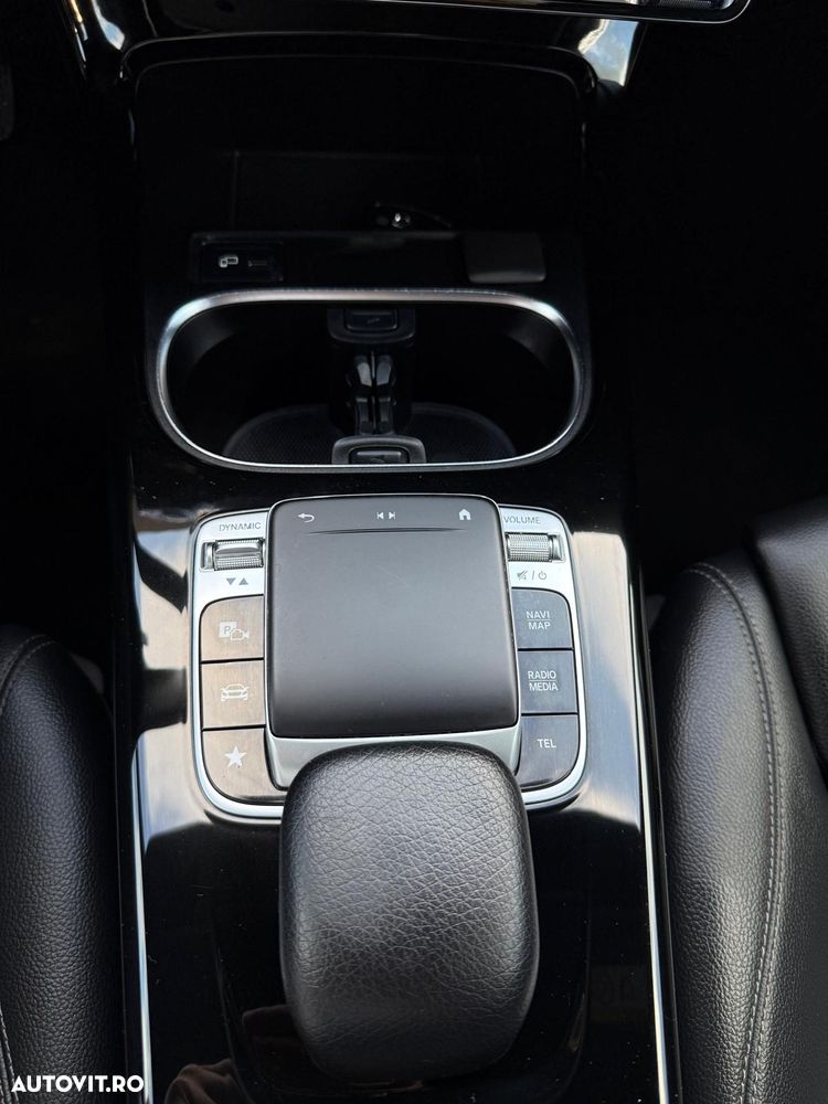 Mercedes-Benz A 180 d Sedan 7G-DCT Progressive - 21