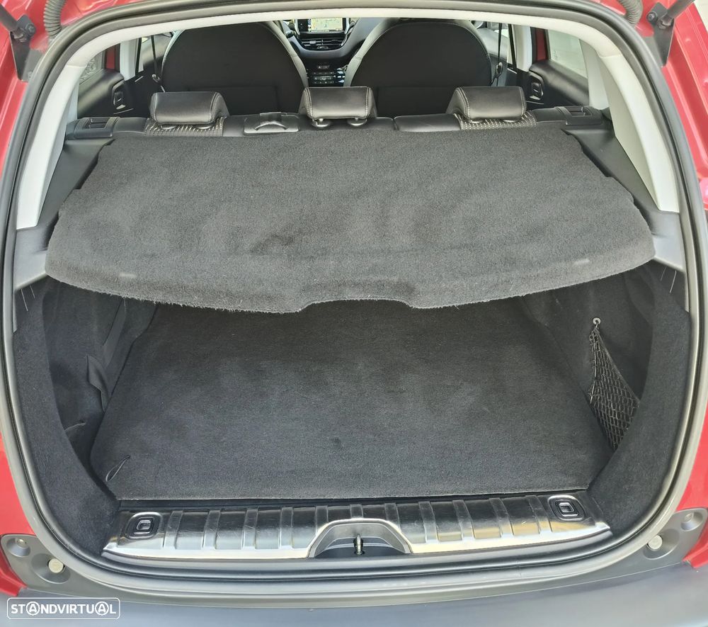 Peugeot 2008 1.2 PureTech Allure - 26