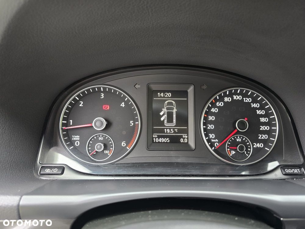 Volkswagen Touran - 20