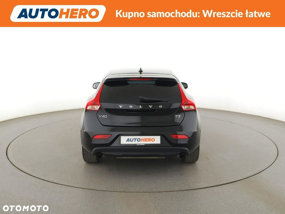 Volvo V40 T3 Geartronic Momentum - 7
