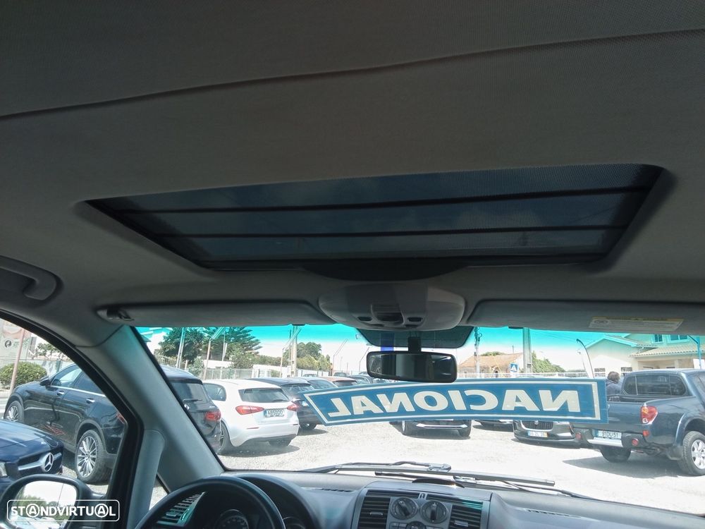 Mercedes-Benz Viano 2.2 CDi Ambiente Longo - 30