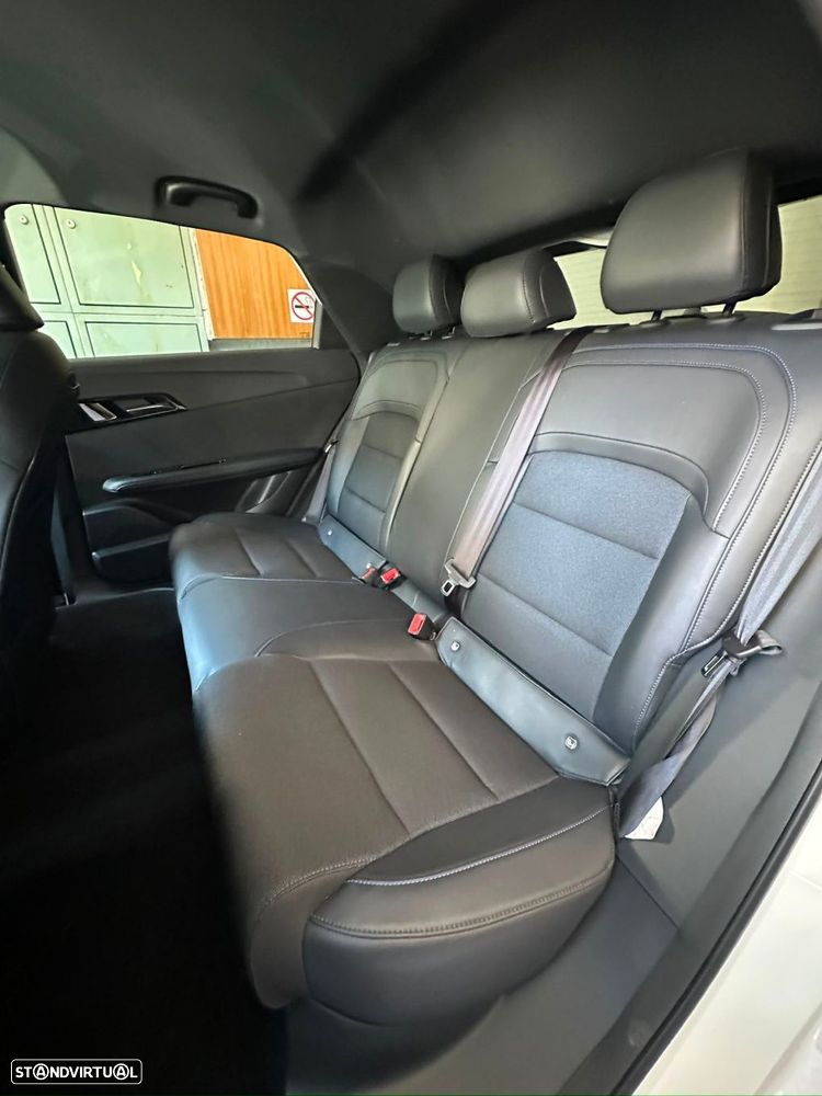 MG MG4 77 kWh Extended Range Luxury - 10