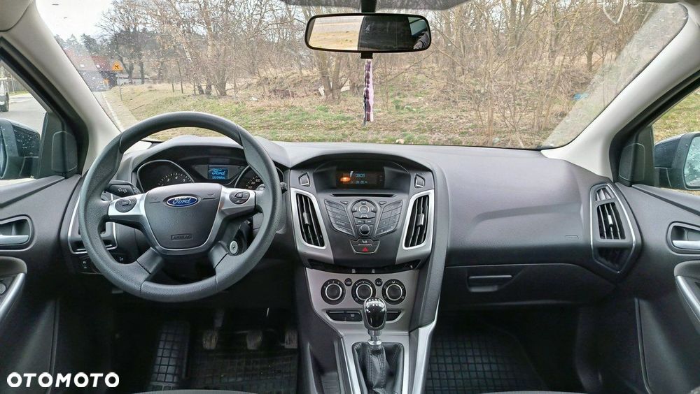 Ford Focus - 13