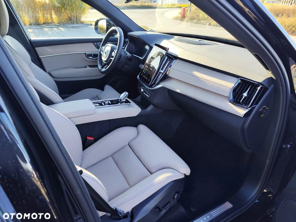 Volvo XC 90 T8 AWD Plug-In Hybrid Plus Bright 7os - 1