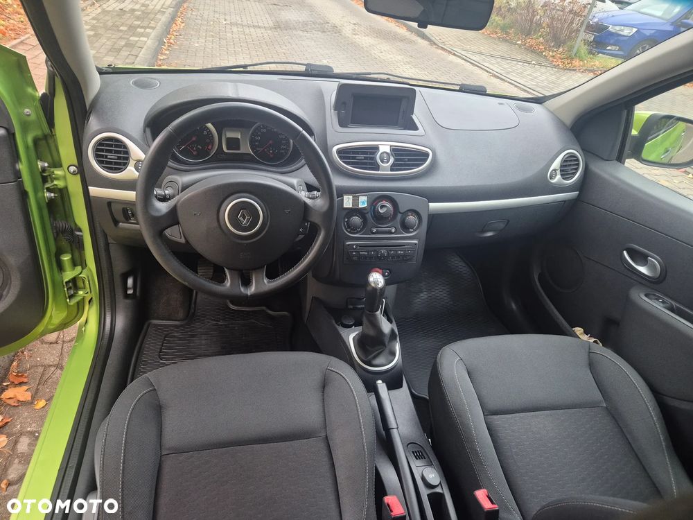 Renault Clio 1.2 16V Alize Euro5 - 12